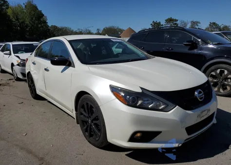 2018 Nissan Altima 2.5 z USA, uszkodzony, nr VIN 1N4AL3AP2JC290370